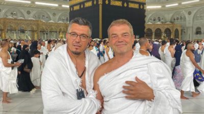 Caner Taslaman neye göre umre yaptın?